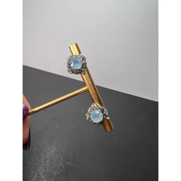 Blue chalcedony Sterling silver stud earrings - Picture 8 of 11